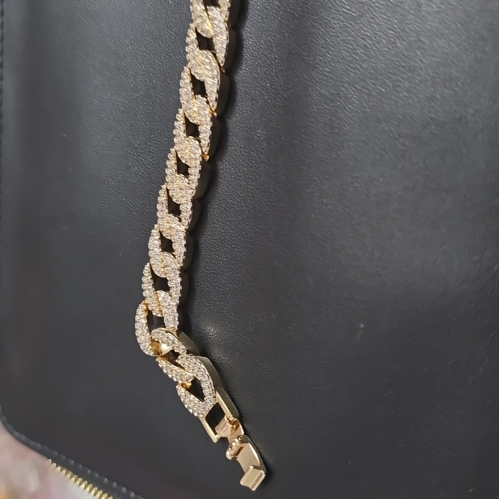 Jewelry - Picture 2 of 3
